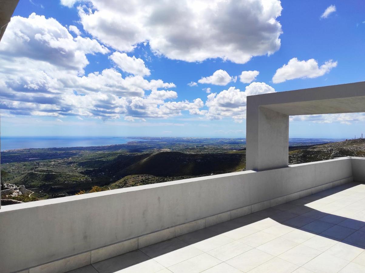 Villa Orizzonte Sullo Jonio 阿沃拉 外观 照片